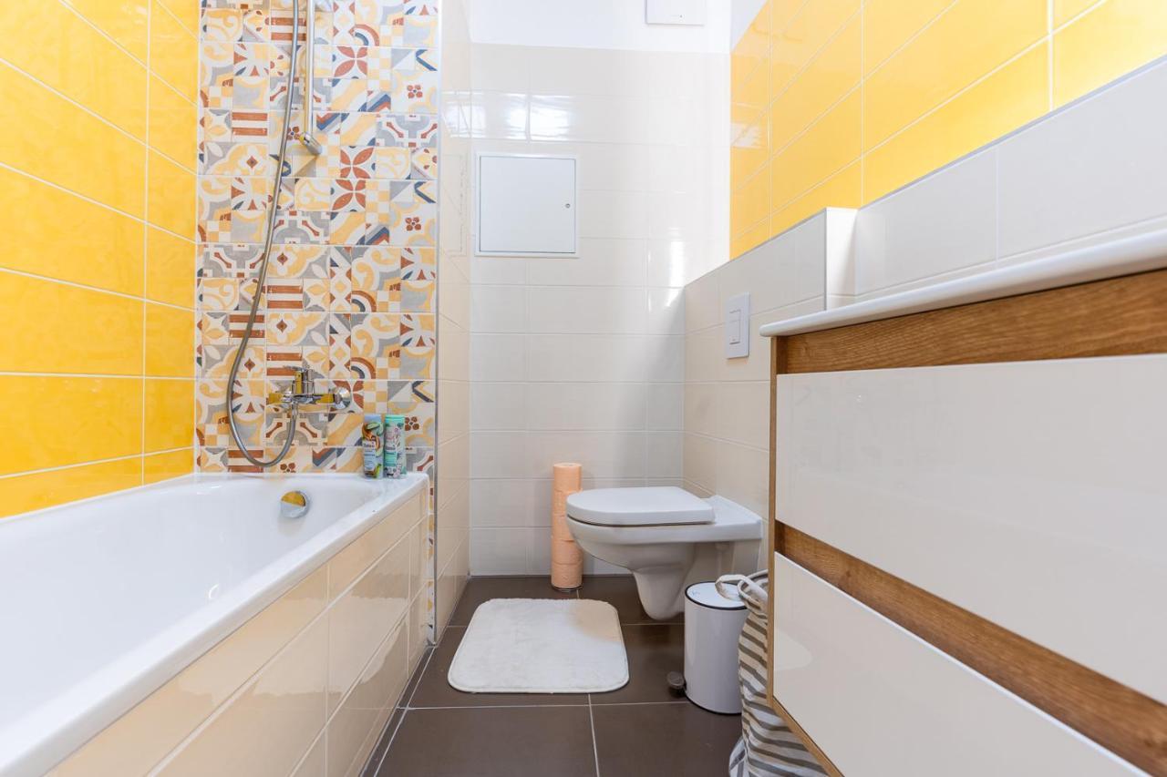 Modern & Newly Built Apartment With Private Garage Budapeszt Zewnętrze zdjęcie