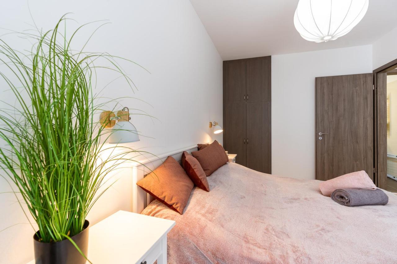 Modern & Newly Built Apartment With Private Garage Budapeszt Zewnętrze zdjęcie