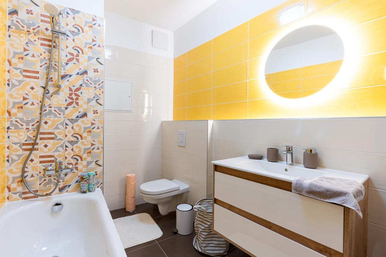 Modern & Newly Built Apartment With Private Garage Budapeszt Zewnętrze zdjęcie