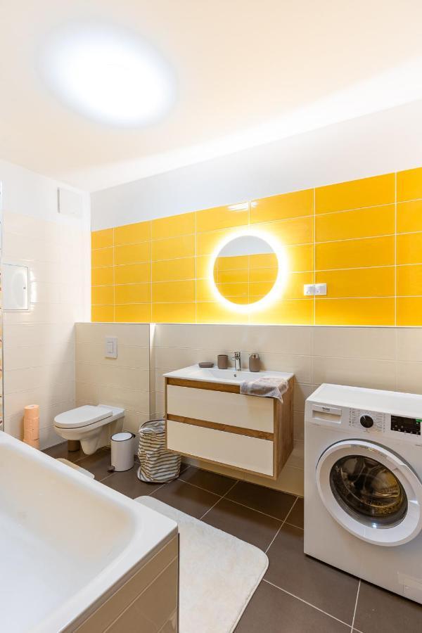 Modern & Newly Built Apartment With Private Garage Budapeszt Zewnętrze zdjęcie