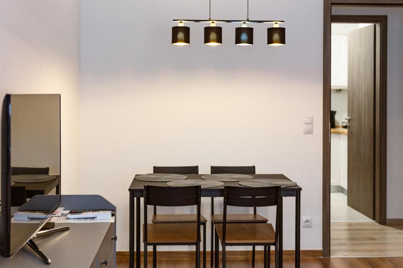 Modern & Newly Built Apartment With Private Garage Budapeszt Zewnętrze zdjęcie